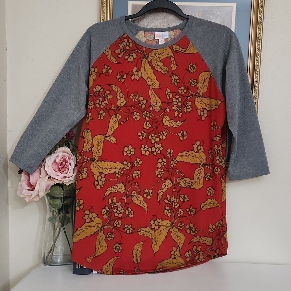 2for$10 Mid Sleeve Shirt Size M floral Lagenlook Casual Lounge Preppy